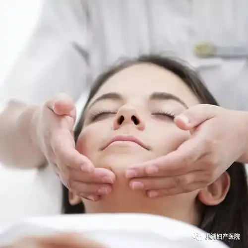 你还在每天犯这些护肤小错误吗
