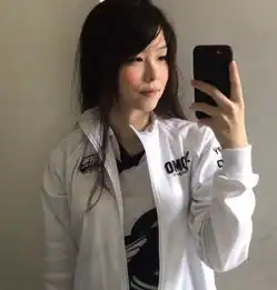 lol天才少女一夜爆火,半天时间引15万人关注,而年龄仅17岁
