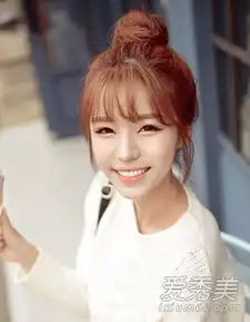 学生丸子头发型图片可爱减龄就是它了
