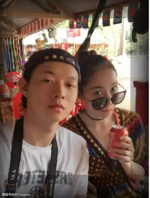 霍尊人设疑似翻车,女友发文哭诉自己遭背叛,九年感情信息量太大
