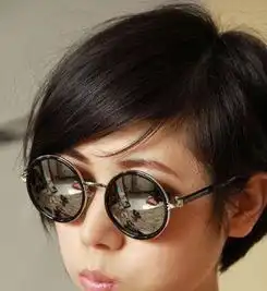 为什么明星外出,都会戴一副大大的眼镜
