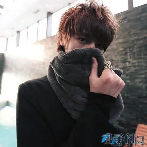 2011隆冬潮流男士围巾流行风向
