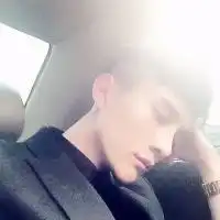 是否我们的爱情来得太晚了男生头像
