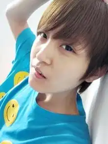 求好看的qq男生头像最好是高清的
