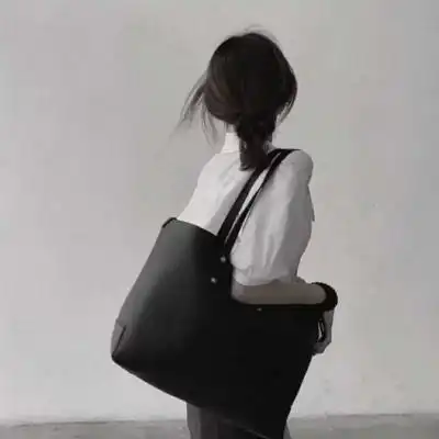 女生头像无水印,女头,无水印头像点赞的姑娘晒黑了马上变白
