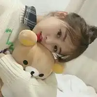 搞怪可爱女生头像真人搞怪又可爱的女头
