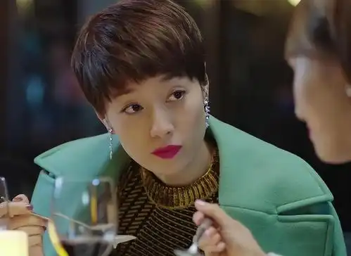 马伊琍饰演的东霓,演技挺到位,人也不老,但为何看着就是怪
