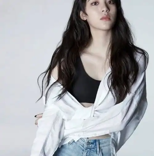 年轻女星代言内衣风格大不同欧阳娜娜关晓彤被吐槽,宋茜受赞
