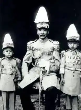 民国少帅的荣辱沉浮,解密张学良守护了一生的秘密
