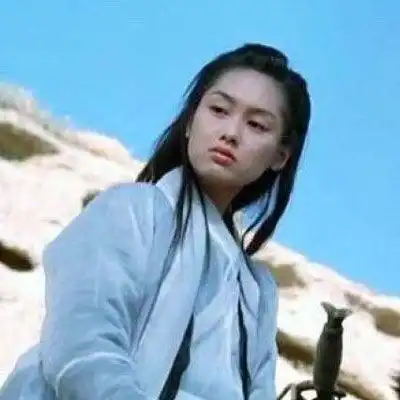 紫霞仙子头像高清朱茵紫霞仙子拿剑头像
