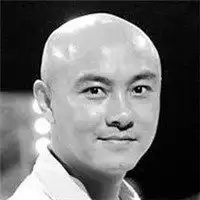 中年男子秃顶头像微信头像图片大全

