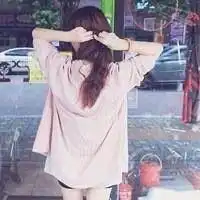 女人失恋微信换头像美颜自己的脸照

