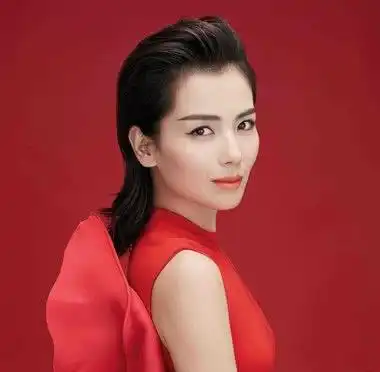 有4个特征的女人,才有女王风格你有几个
