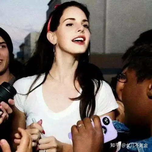 有没有惊艳的女头像,让人好看就好喜欢
