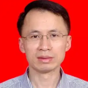 尊医重卫丨杨国文不放弃每一个患者,直到最后一秒
