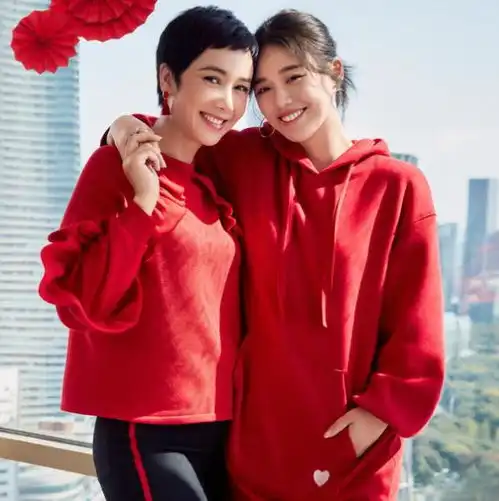 鲜为人知的明星亲戚,腾格尔玲花关系不一般,陈红侄女美过鞠婧祎
