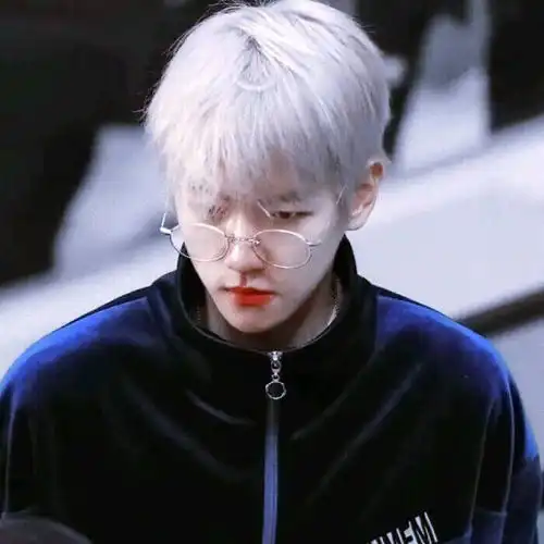 边伯贤年下超甜奶狗男朋友闹别扭怎么哄
