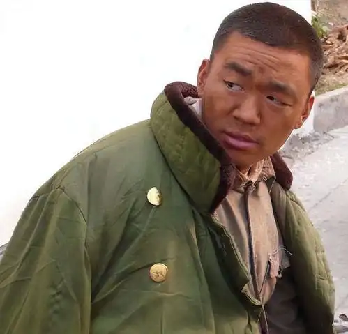 又是美女坑王宝强送走马蓉又遇冯清,怎么总是倒大霉
