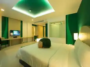 普吉岛芭东与我同眠设计酒店sleepwithmedesignatpatong高档型预订优惠价格地址位置联系方式
