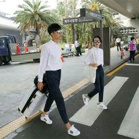 生孩子时婆婆一走了之,突然手机屏幕一亮,让老公心急如焚
