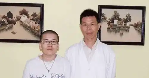 反串演员变性人之痛面对流言蜚语,自信坚持才是王道
