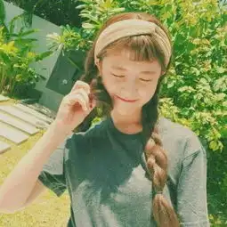 三姐妹qq头像分开三张别让生活蹂躏你的眉目与深情
