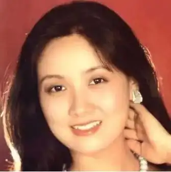 好女人邓婕放弃富豪前夫,嫁给净身出户的张国立,48岁才当妈妈

