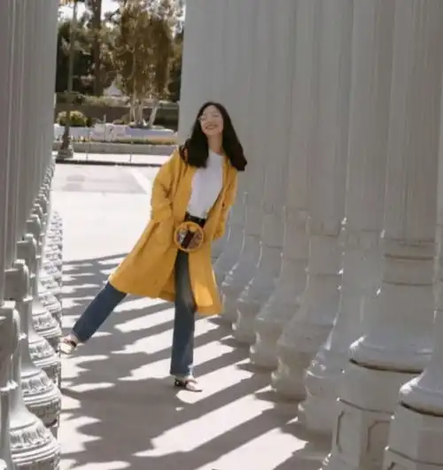 倪妮真会穿,格纹衬衫穿出大气场,颜值高气质出众随便穿都能赢
