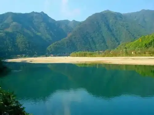 陕西公布首批全域旅游示范区认定名单,安康两地入选
