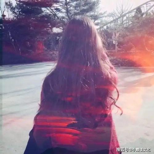 适合做个性签名的伤感句子,总有一句触动你
