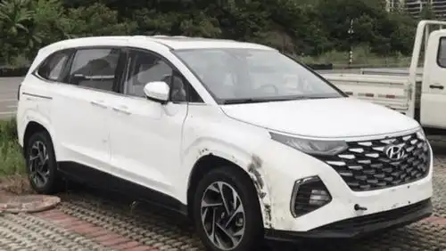 北京现代大7座mpv,高级感不如嘉华,内有大屏或搭2.0t
