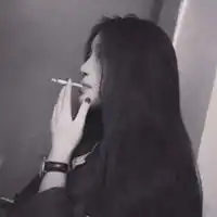 qq抽烟头像女生霸气抽烟的女孩子qq头像
