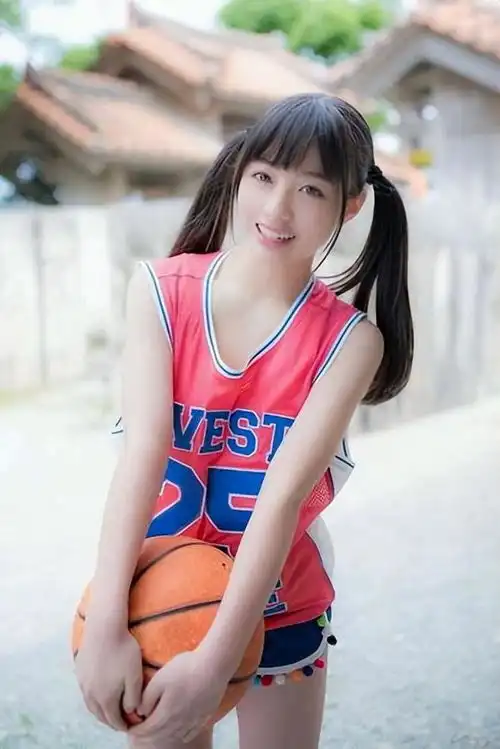 日本国民女神桥本环奈,身高152的她为何魅力这么大
