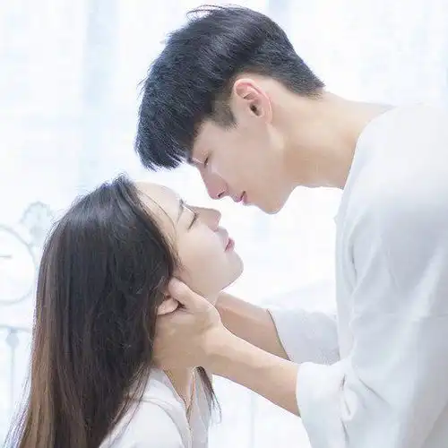 微信居然还有这功能想知道男人爱不爱你,就发这几个字
