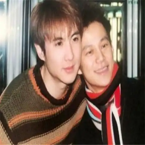 男星年轻时的颜值有多可张卫健沈腾苏有朋让人心动,看到沙溢都让一让
