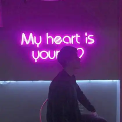 2020独一无二霸气情侣头像真人一人一半
