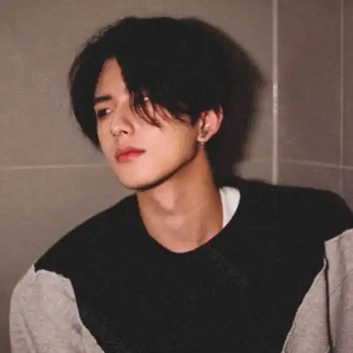 干净至极的日系男头
