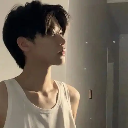 自己存的一些帅哥头像
