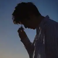 男生背影头像
