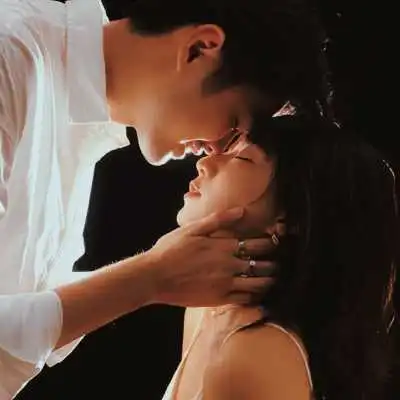 情头一男一女唯美浪漫真人头像

