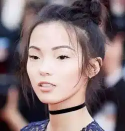 备受关注的维密超模,何穗实至名归,她更是入选全球最美的女人
