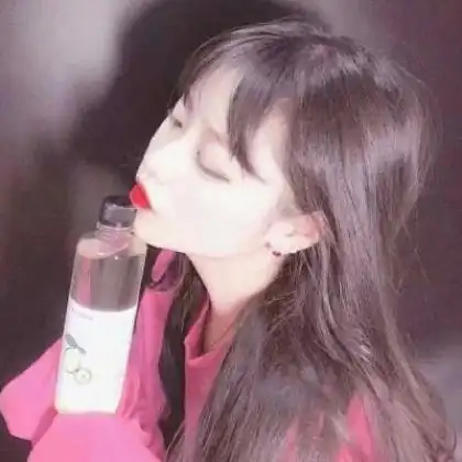 qq非主流女生头像,伤心的因为离别会有新的相遇

