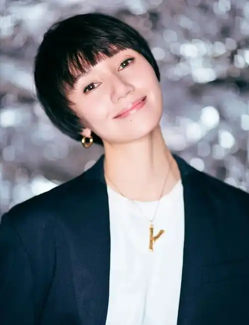 梅婷的黑眼圈,马伊琍的光头,殷桃的痣,打了多少滤镜女星的脸
