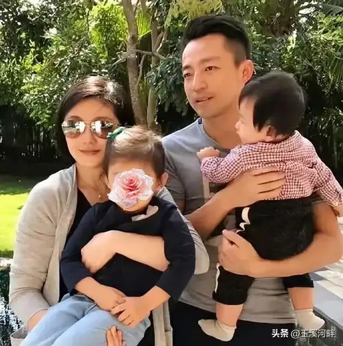 大s临终细节公开,两孩子抱着妈妈伤心大哭,小s前一晚大跳热舞
