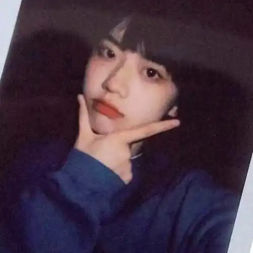 女生头像这年头爱自己才是王道
