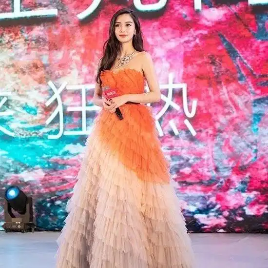 教你穿杨幂离婚后穿衣更风情万种angelababy演绎绚丽渐变色
