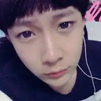 韩版男生自拍头像微信头像图片大全
