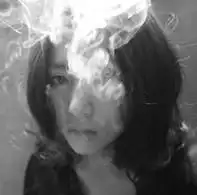 这种类型的女生头像
