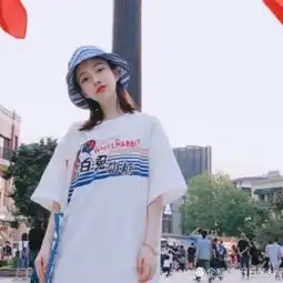 电竞女主播微博粉丝排行,冯提莫将近千万,沫子的粉丝数让人意外
