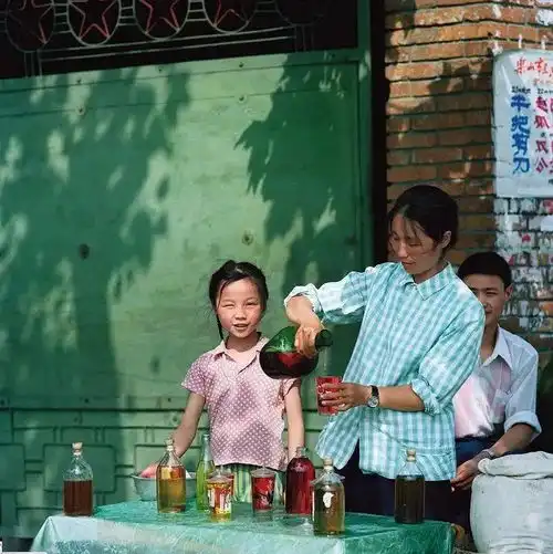 40年前,被偷拍的中国孩子
